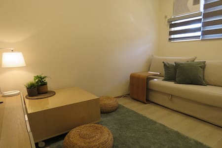 2BR Main City Apartment above MTR