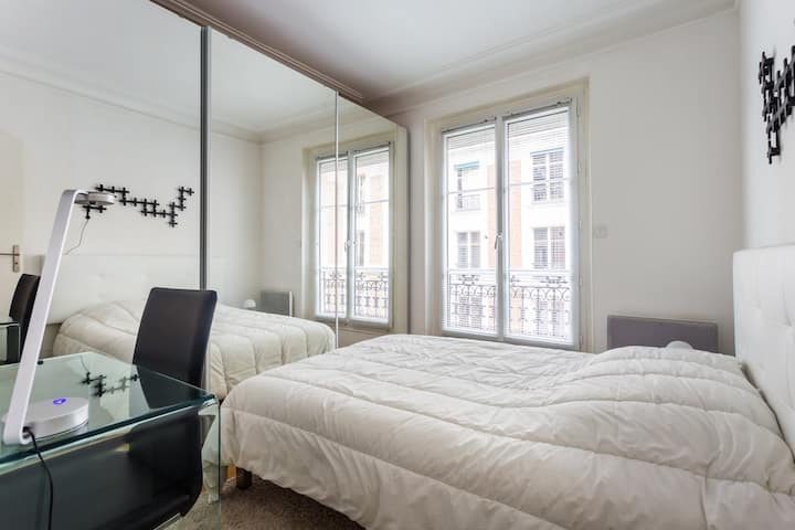 Cosy 2 rooms Oberkampf