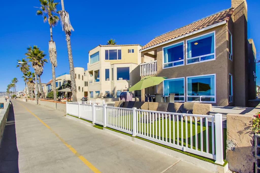 Right on the boardwalk in Mission Beach!