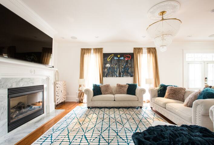 Modern New Orleans Style Home gallery image 5