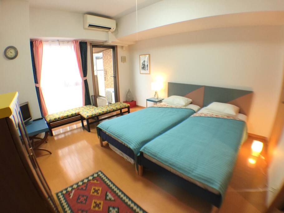 Room 1 with a comfortable atmosphere