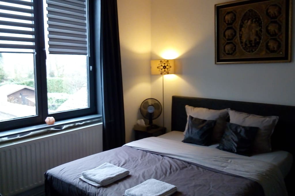 Double bed with fan