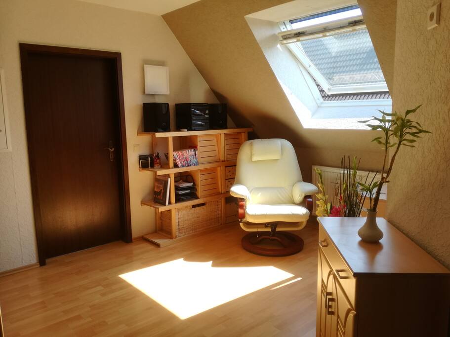 Flur, nutzbar als Arbeits- und Lesezimmer.
