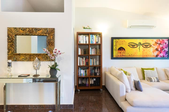 Stunning Luxury 5br Villa With Waterfront Views - Cancún