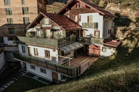 Zimmer in der Ski- und Wanderhütte