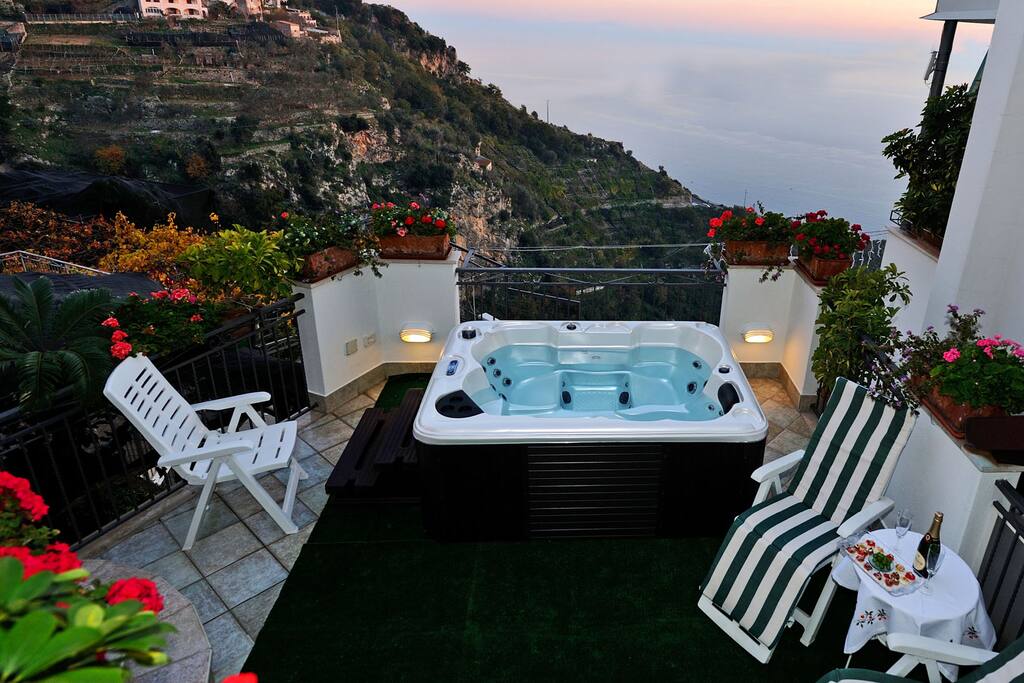 Jacuzzy