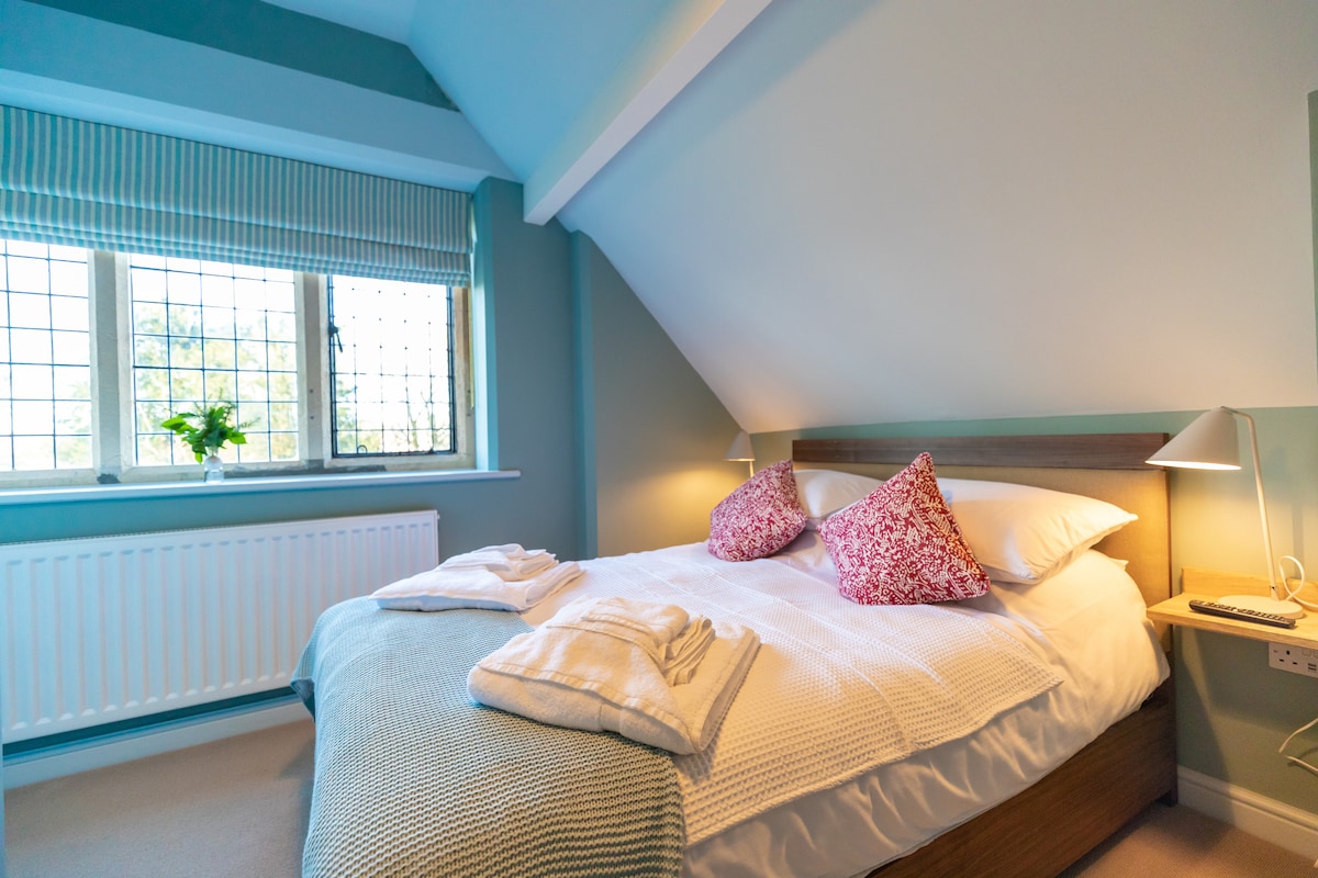 2. spavaća soba - bračni krevet 