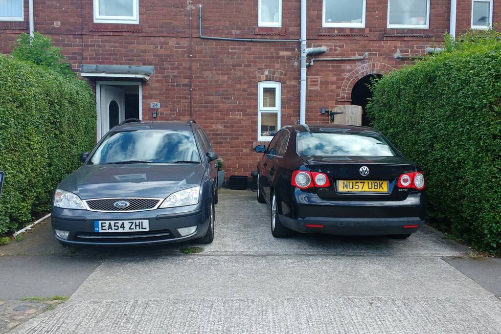 1 free parking space