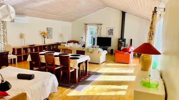 Lovely Three Bedroom Villa With Pool & Fire Place - Saltsjöbaden