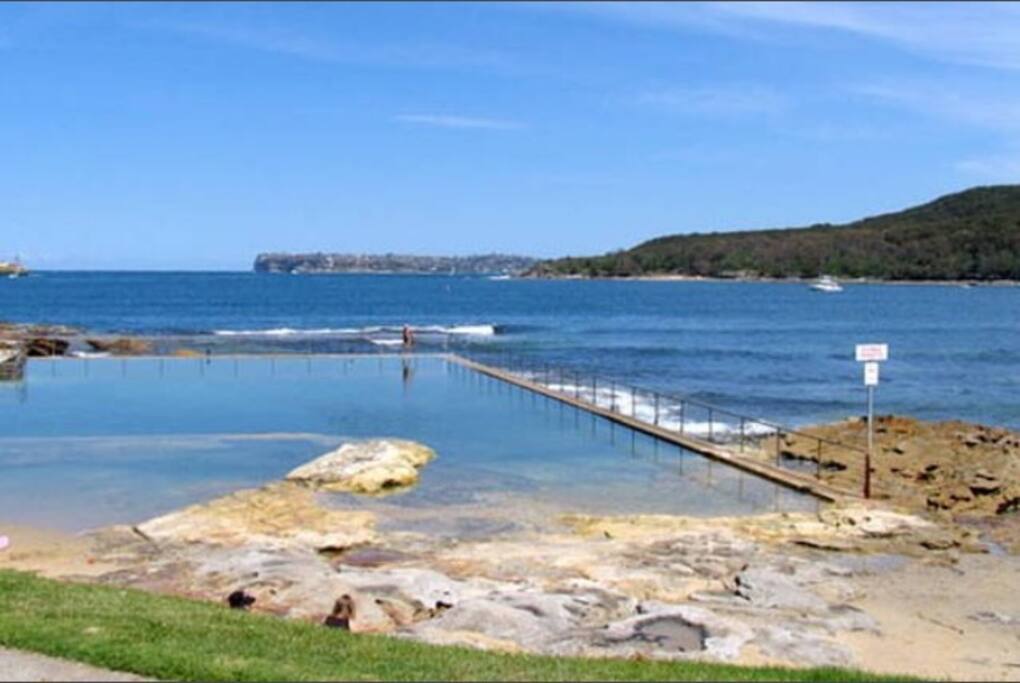 Fairlight beach and pool on 8 min walk