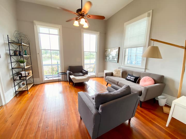 Waterfront Bayou 2bd Cottage Monthly - New Orleans, LA
