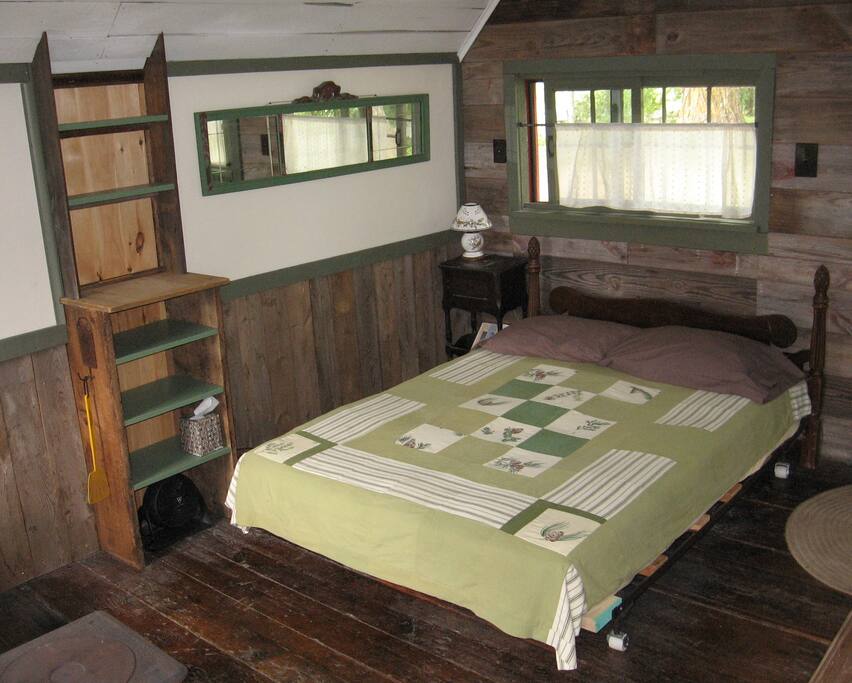 Sleeping accomodations