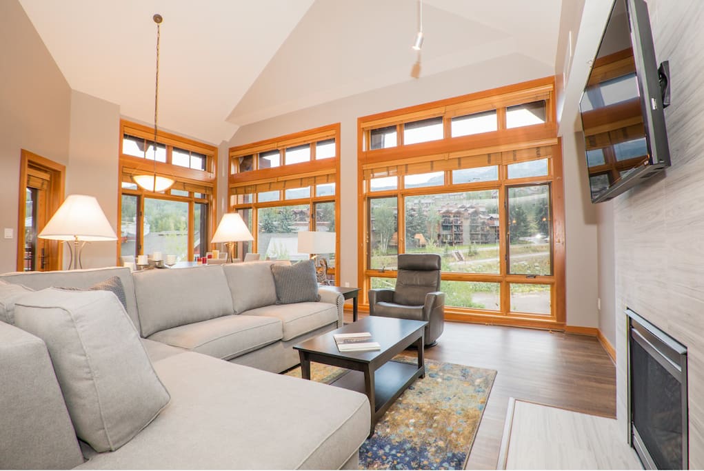 Living Room with Swivle Rocker