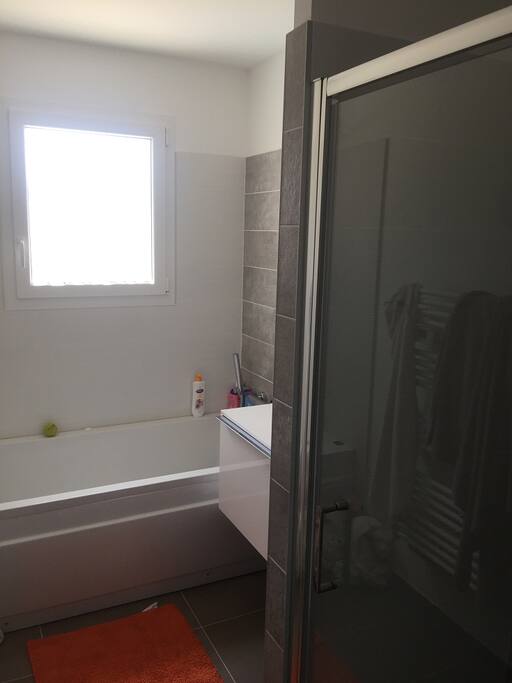 Salle de bains 1