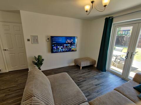 MK6 – 3 Bed house - 7kW Car Charging - Sleeps 7