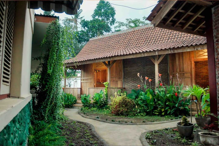 Airbnb Gilimanuk Vacation Rentals Places To Stay Airbnb Gilimanuk Vacation Rentals Places To Stay