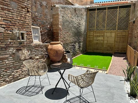 Top performing Airbnb: Malaga city center studio 4 in La Trinidad (Centro)