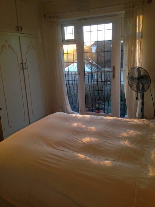 A light airy view, for those who like to wake with the sun
