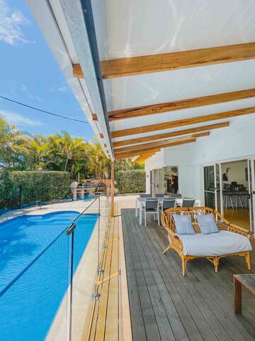 Palm Oasis at One Mile gallery image 3