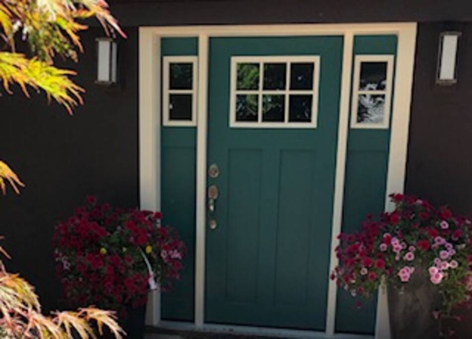 Separate, exterior front door is accessed through the backyard