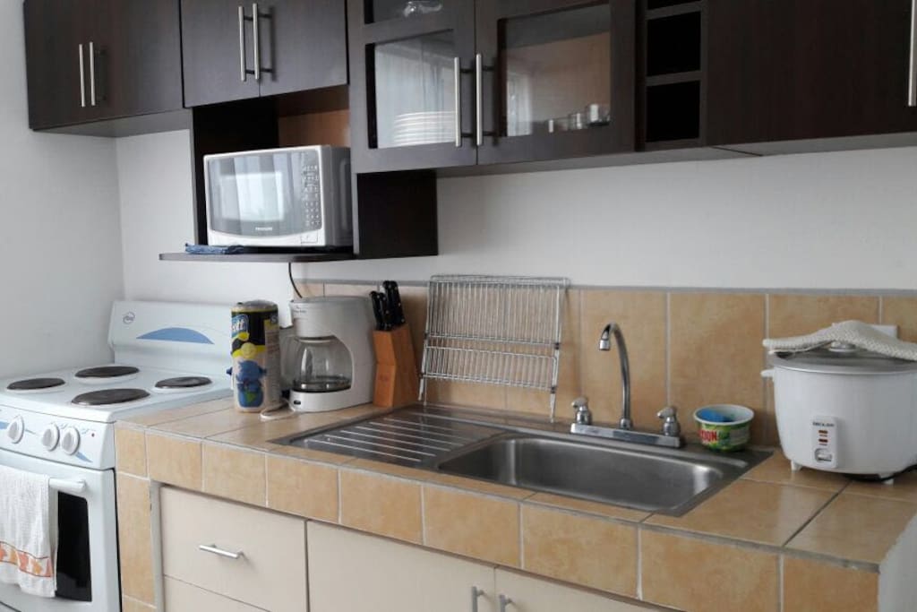 COCINA EQUIPADA