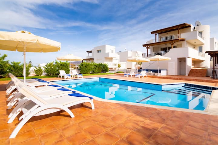5 Bedroom Villa Nereus With Private Pool - Creta