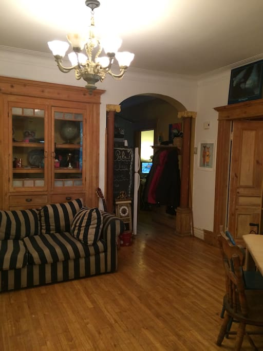 Living-room /Salle de séjour ou salon