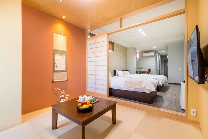 Nihonbashi Station 2-minute walk/6R