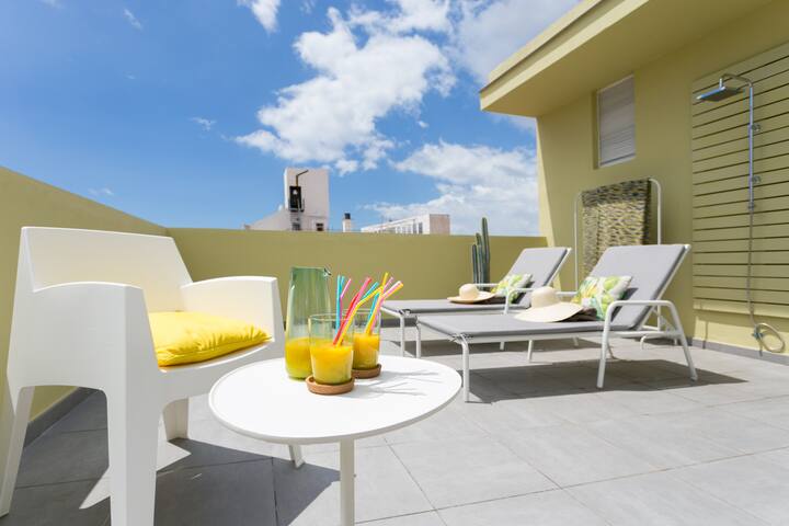 NEW PENTHOUSE, SOLARIUM  & FUNSHOWER in SANTA CRUZ