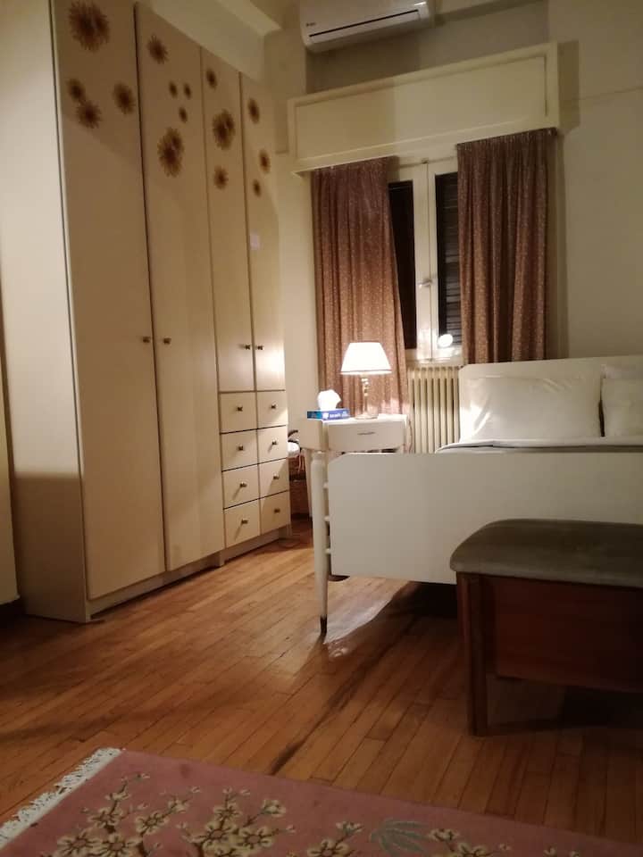 Vintage Apartment Athens, Plaka (Historic Center) Apartments for Rent