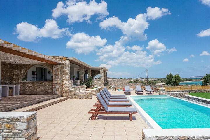 Ostria villa (Panagia beach Antiparos) gallery image 5