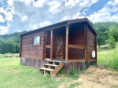 Farm+Stay+TinyCabin+30mins+to+Dollywood%2C20+to+Knox