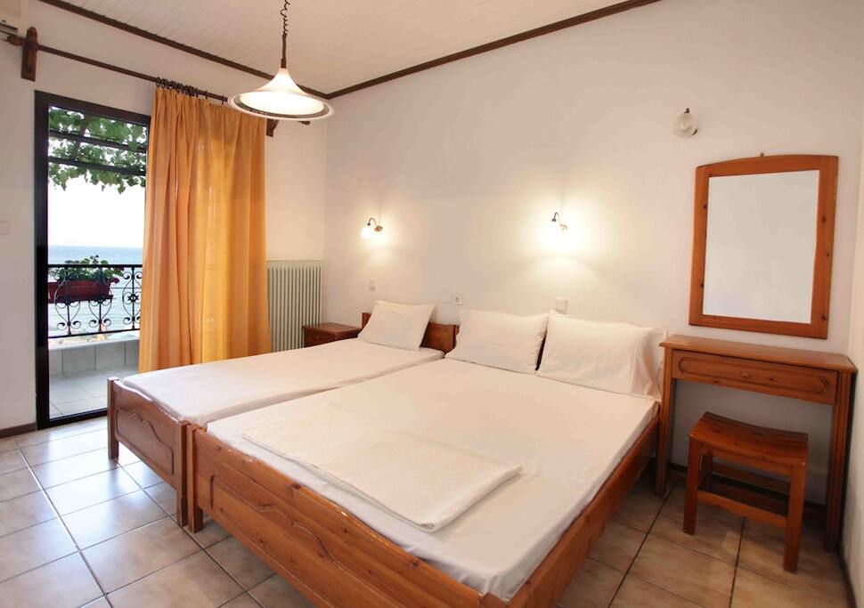 Studio with sea view