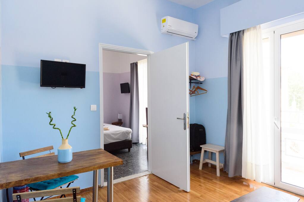 Living room with kitchenette and Bedroom