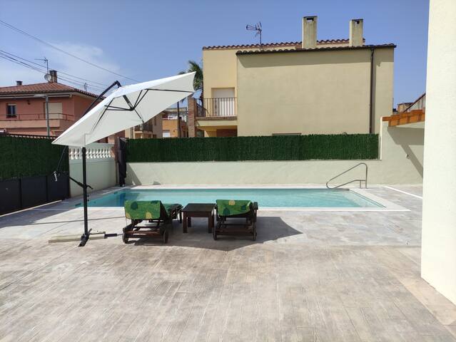 Casa amb piscina exclusiva a Empordà gallery image 3