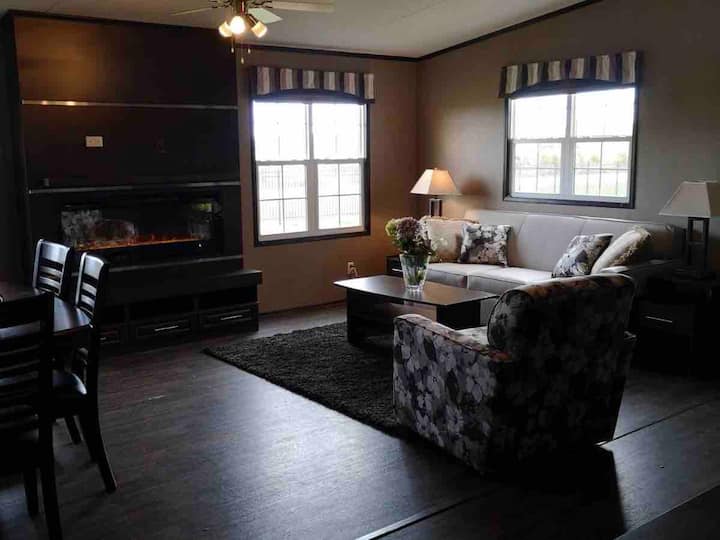 Niagara Falls Cabin Holiday Rentals Ontario, Canada Airbnb