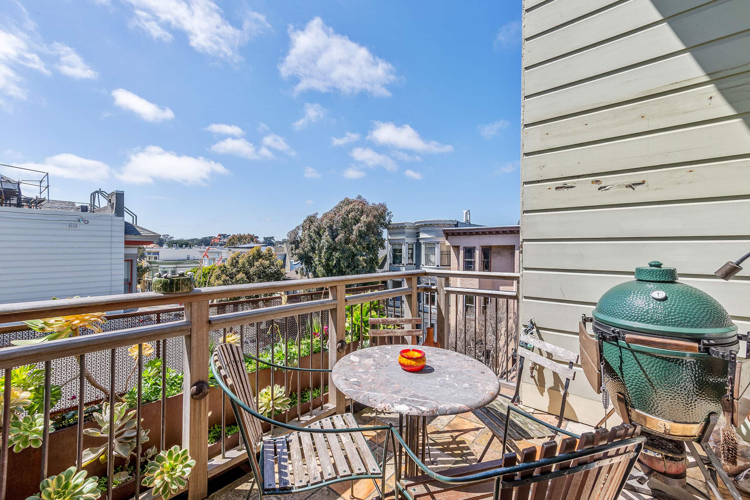 Condo in San Francisco · ★4.96 · 3 bedrooms · 3 beds · 1 bath - Image 41