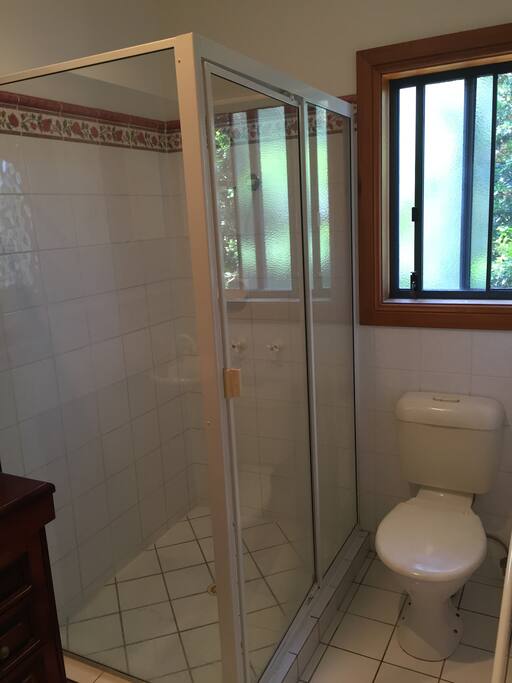 Master ensuite