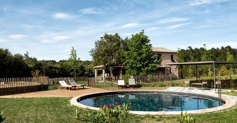 Mas Bernad. Holiday farmhouse