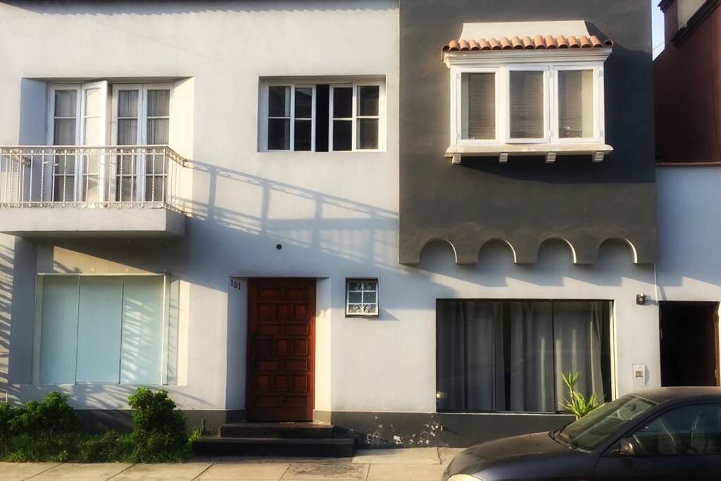 Fachada de la casa.