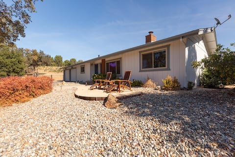 Top Airbnb: Arbor Oaks Vineyard Vacation Retreat in El Paso De Robles (Paso Robles)