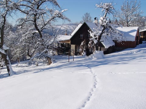 Top Airbnb: Cottage in a quiet area with a view and at the end of the road in Jilemnice