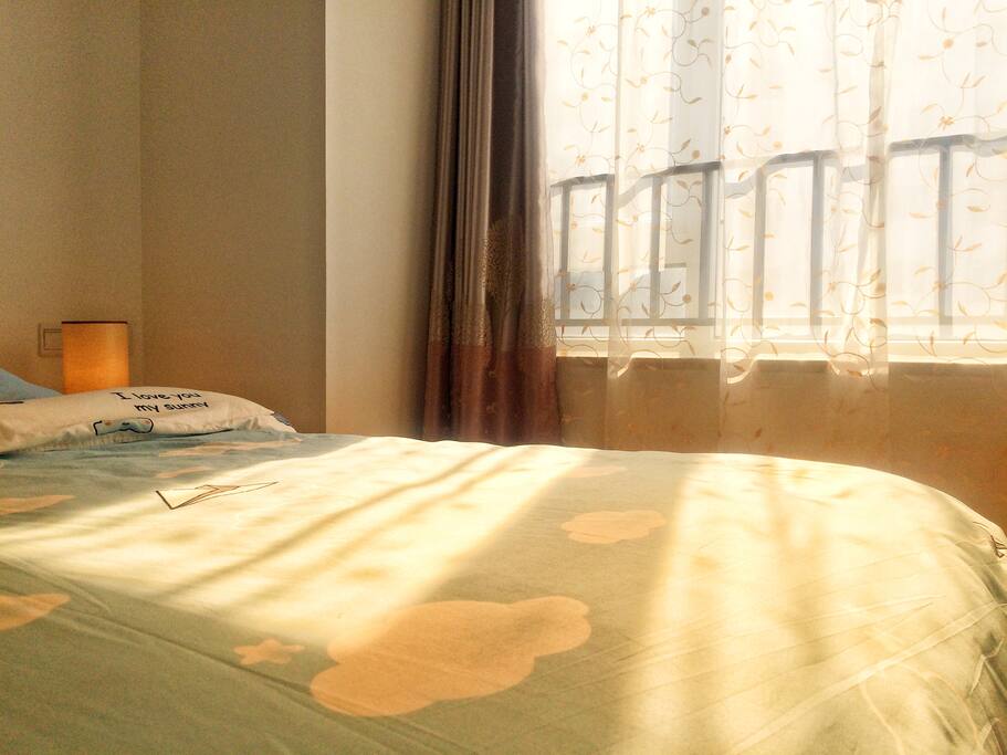 主卧 bedroom