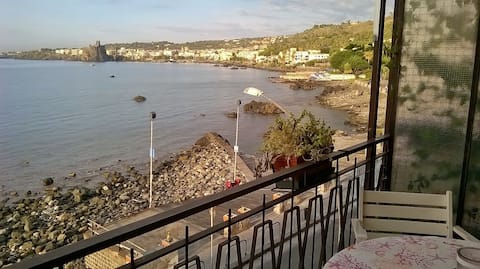 Acitrezza Seaside Apartment