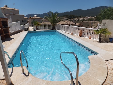 Lemon Tree - 2 bed apartment with private pool