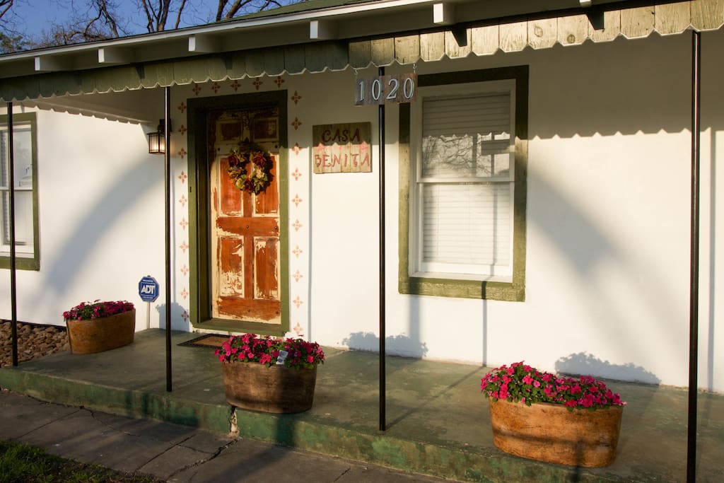 Newly remodeled home in Historic area on World Heritage Trail.