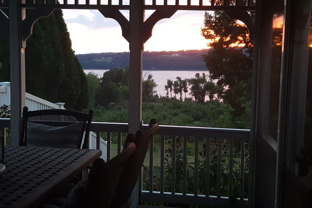 Screened in Porch