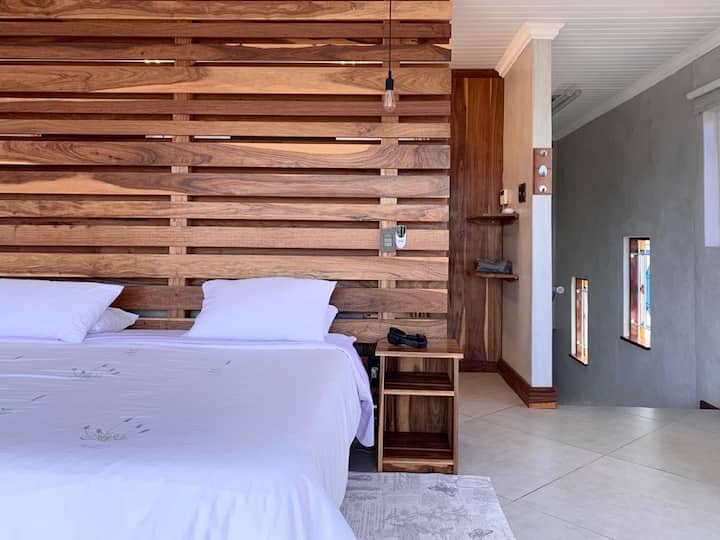 Habitación principal con vista al mar