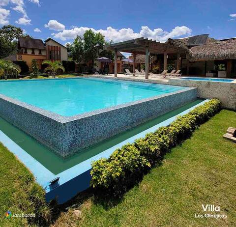 Jarabacoa, beautiful Villa with river, Jacuzzi, Pool