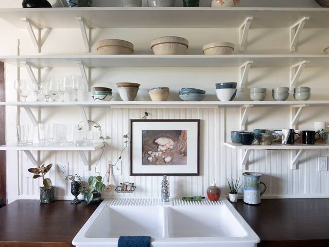 Chill Central District House